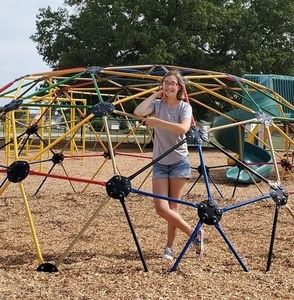 Meet your Posher, Angela